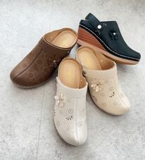 BELLUNA（ベルーナ）の「レーザーカットサボサンダル（サンダル・ミュール）」