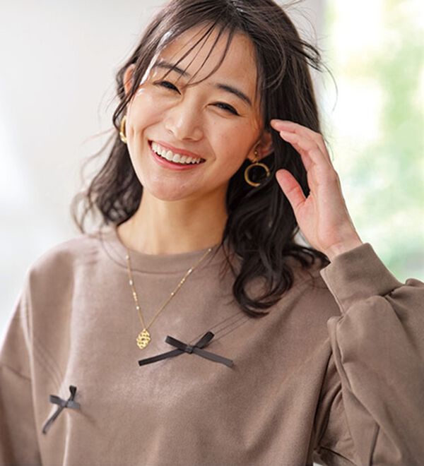 BELLUNA（ベルーナ）の「スエード調リボンモチーフチュニック（チュニック）」｜詳細画像