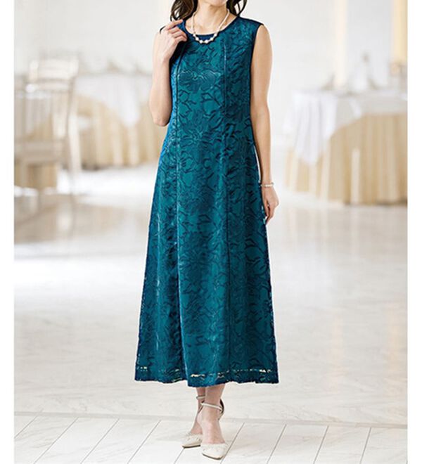 BELLUNA（ベルーナ）の「花柄オパール素材ケープ付ワンピース（プリントワンピース）」｜詳細画像