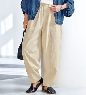 BELLUNA（ベルーナ）の「下半身カバーコクーンシルエットパンツ（フルレングスパンツ）」｜アイボリー