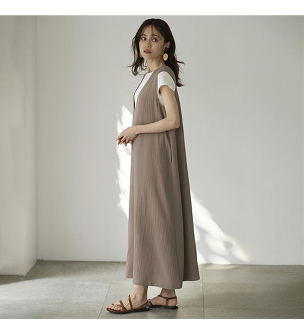 BELLUNA（ベルーナ）の「サラっと素材バックリボンワンピース（その他ワンピース）」｜詳細画像