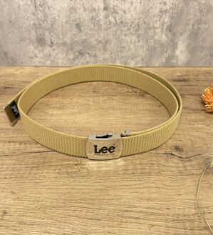 「【Lee】紳士シルバーバックルフリーサイズベルト（メンズベルト）」｜ベージュ