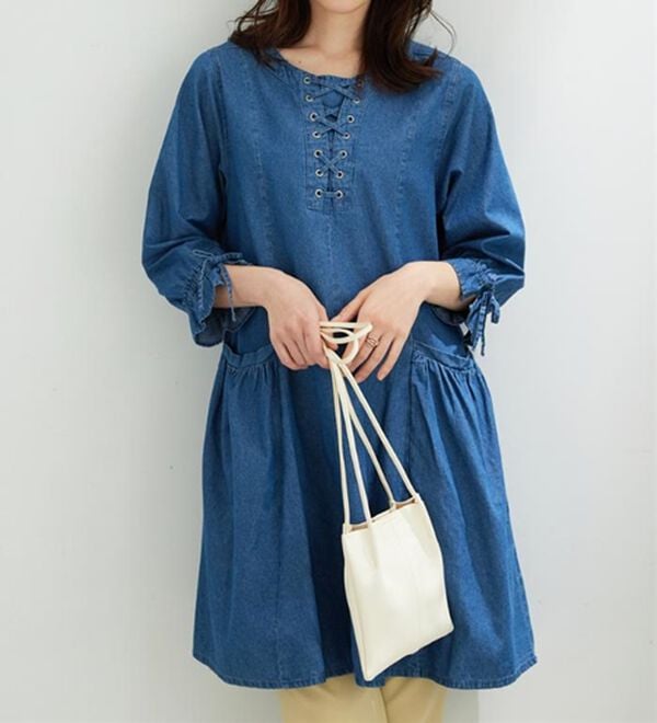 BELLUNA（ベルーナ）の「胸元レースアップデニムワンピース（その他ワンピース）」｜詳細画像