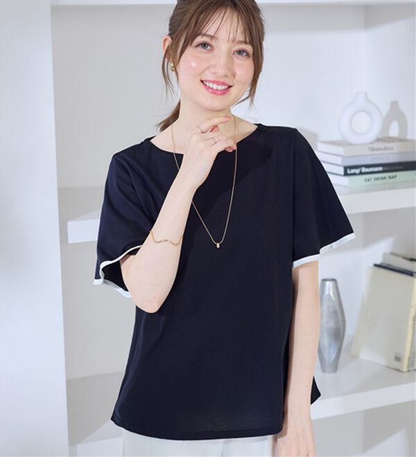 alotta（アロッタ）の「配色フレアスリーブトップス（カットソー）」｜ネイビー