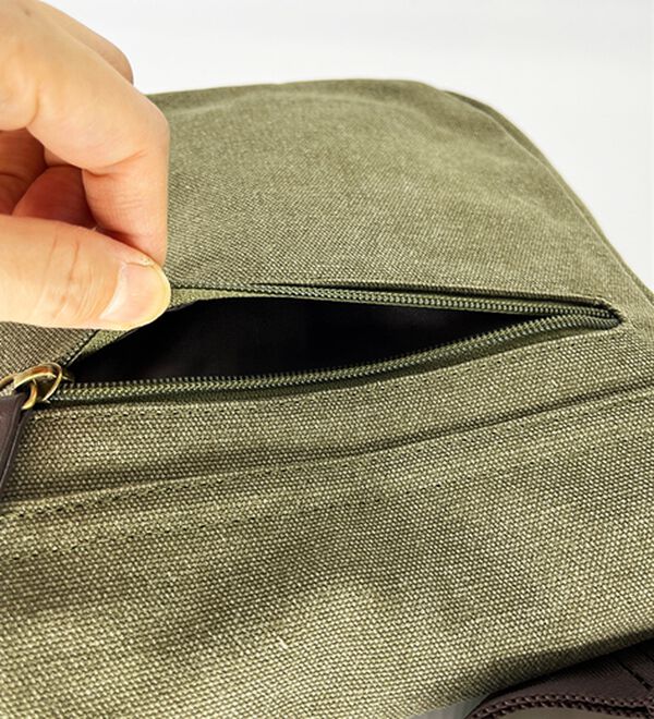 「＜クロコダイル＞洗い加工帆布スマートショルダー（メンズショルダーバッグ）」｜詳細画像