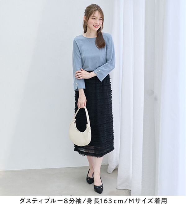 alotta（アロッタ）の「【選べる袖丈】柔らか綿混素材パール調ボタンＴシャツ（カットソー）」｜詳細画像