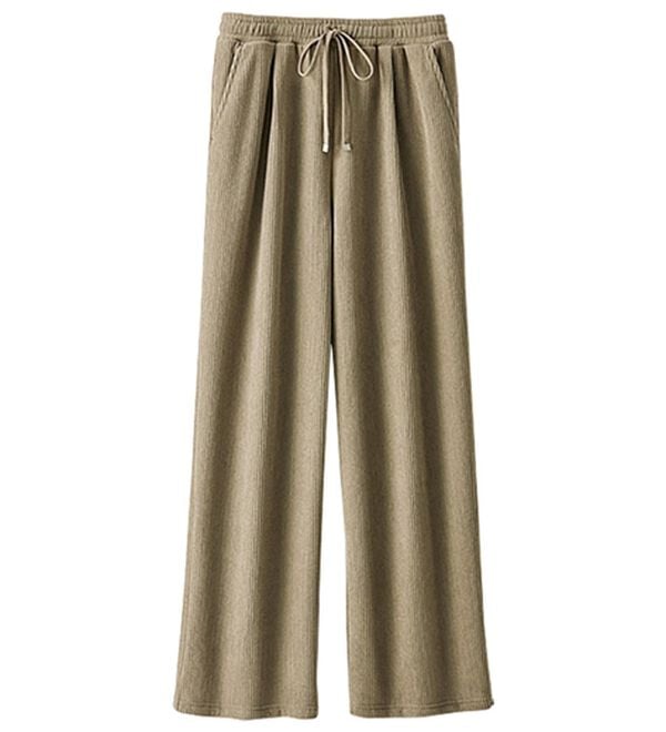 BELLUNA（ベルーナ）の「なめらか裏ベロアコーデュロイワイドパンツ（ワイドパンツ・ガウチョ）」｜詳細画像