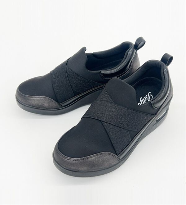 BELLUNA（ベルーナ）の「クロスゴムお洒落エアシューズ（スリッポン）」｜詳細画像