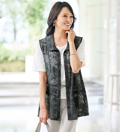 BELLUNA（ベルーナ）の「きちんとおしゃれ！ラッセルレース使いベスト（ベスト）」