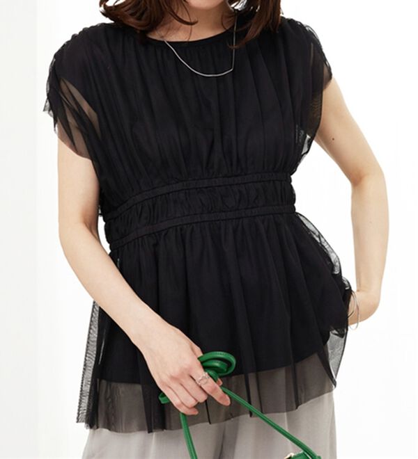 BELLUNA（ベルーナ）の「チュール使いギャザーデザインブラウス（ブラウス）」｜黒