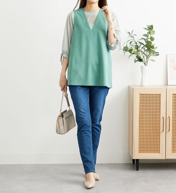 BELLUNA（ベルーナ）の「【2点セット】ストライプシャツ&times;ベストアンサンブル（アンサンブル）」｜詳細画像