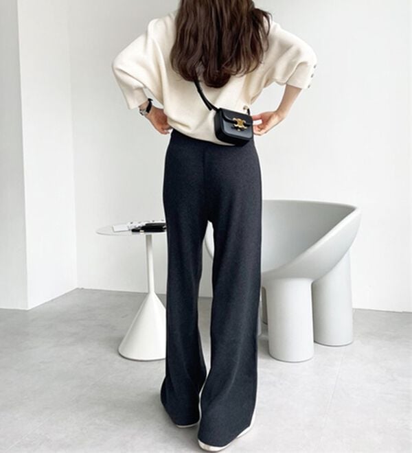 GeeRA（ジーラ）の「袖ボタン付ドルマンニットトップス（ニット・セーター）」｜詳細画像