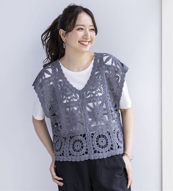 BELLUNA（ベルーナ）の「Ｔシャツに重ねるかぎ針風ベスト（ベスト）」｜詳細画像