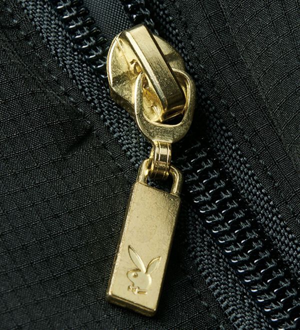 「＜プレイボーイ＞中わた切替ロゴベスト（メンズベスト）」｜詳細画像