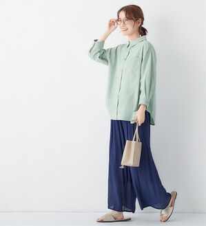 Viola e Viola（ヴィオラ エ ヴィオラ）の「部分刺しゅう使いシャツチュニック（チュニック）」｜ブルー