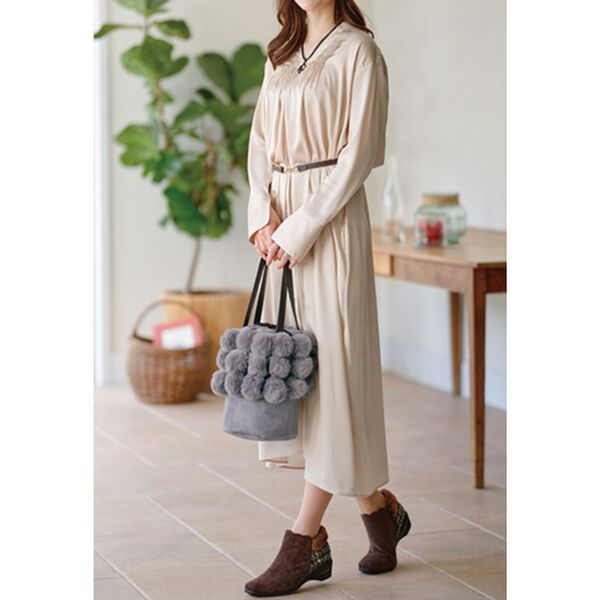 BELLUNA（ベルーナ）の「セレブファー手提げ（その他バッグ）」｜詳細画像