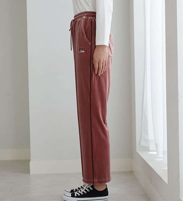 BELLUNA（ベルーナ）の「＜ＦＩＬＡ＞ベロア素材配色使いパンツ（その他パンツ）」｜詳細画像