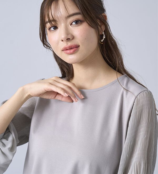 BELLUNA（ベルーナ）の「ヒンヤリ！プリーツ使いデザインプルオーバー（カットソー）」｜詳細画像