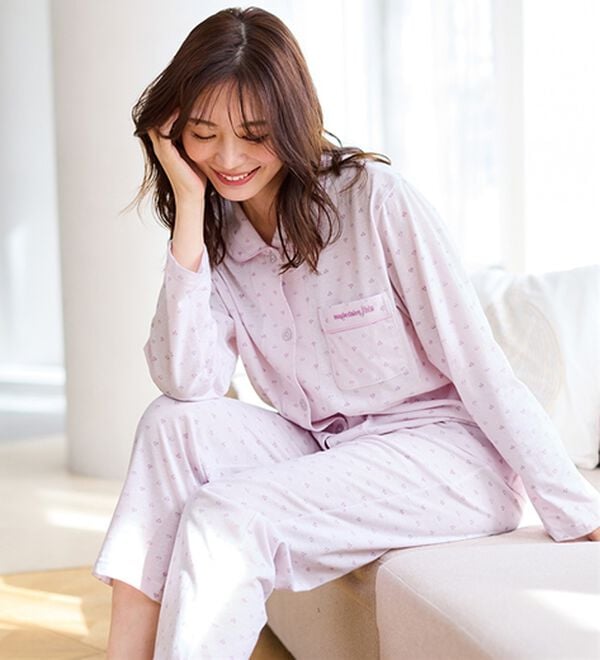 LAVIENNE（ラヴィエンヌ）の「【上質な寝心地を】良眠仕様カットソー素材パジャマ＜マリクレールビス＞（パジャマ・ルームウェア）」｜詳細画像