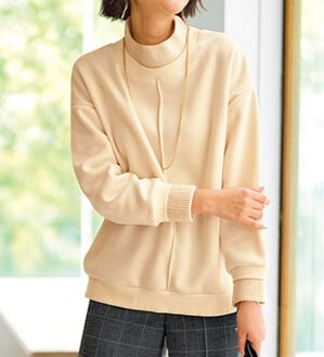 BELLUNA（ベルーナ）の「裏起毛素材リブニット切替プルオーバー（カットソー）」｜アイボリー