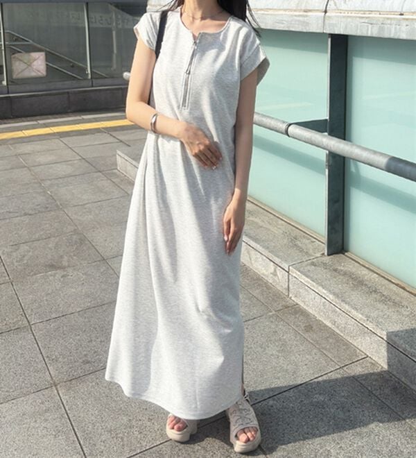 GeeRA（ジーラ）の「前後２ＷＡＹハーフジップＩラインワンピース（カットソーワンピース）」｜詳細画像