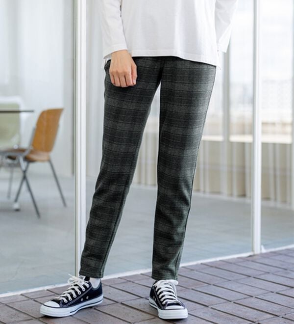 BELLUNA（ベルーナ）の「【あったか仕様♪】すっきり見え！裏ファーパンツ（フルレングスパンツ）」｜詳細画像