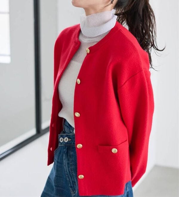 RANAN（ラナン）の「【4つの機能付き】洗える！ゴールド調ボタンニットカーディガン（ニットカーディガン）」｜詳細画像