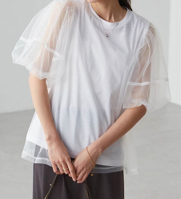 RANAN（ラナン）の「【ひんやり】チュールレイヤードパフスリーブTシャツ（カットソー）」｜詳細画像