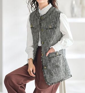 BELLUNA（ベルーナ）の「ラフに着こなすフリンジ使いツイードベスト（ベスト）」｜グレー
