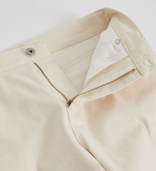 BELLUNA（ベルーナ）の「静電防止！蓄熱綿サテンストレッチカラーパンツ（フルレングスパンツ）」｜詳細画像