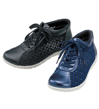 BELLUNA（ベルーナ）の「軽量チュールレースシューズ（スニーカー）」