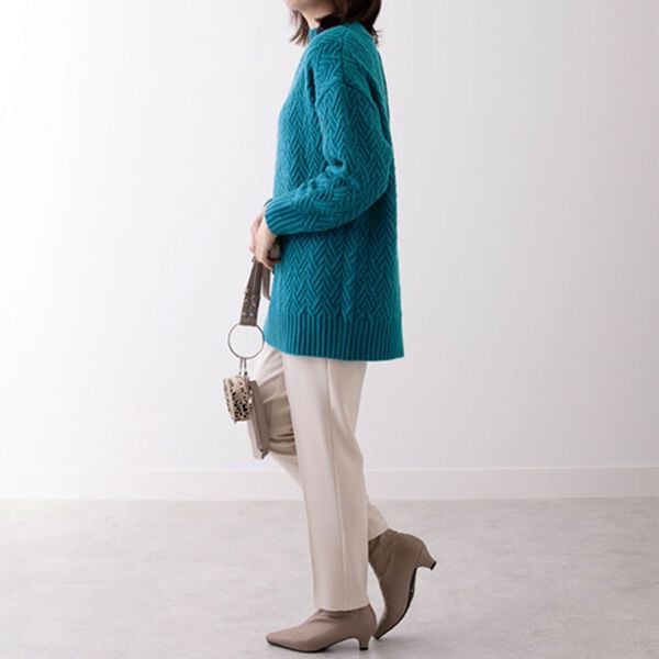 BELLUNA（ベルーナ）の「ヘリンボン柄ハイネックニットプルオーバー（ニット・セーター）」｜詳細画像