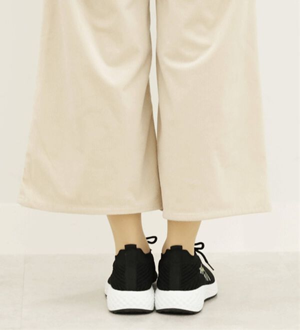 BELLUNA（ベルーナ）の「サイドポイント軽量ニットスニーカー（スニーカー）」｜詳細画像