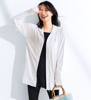 BELLUNA（ベルーナ）の「＜ＳＥＡ　ＢＲＥＥＺＥ＞ＵＶ対策！ひんやりラッシュガード（パーカー）」｜オフ白