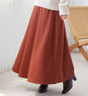 Viola e Viola（ヴィオラ エ ヴィオラ）の「【蓄熱保温】裏ファーフレアースカート（選べる！２丈）（ロングスカート）」｜テラコッタ
