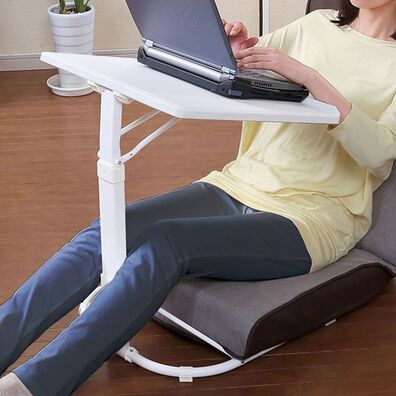 「高さと角度が変えられるマルチテーブル（ローテーブル・座卓）」