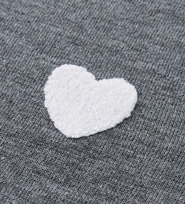 GeeRA（ジーラ）の「ハート刺繍ボリューム袖ニット（ニット・セーター）」｜詳細画像