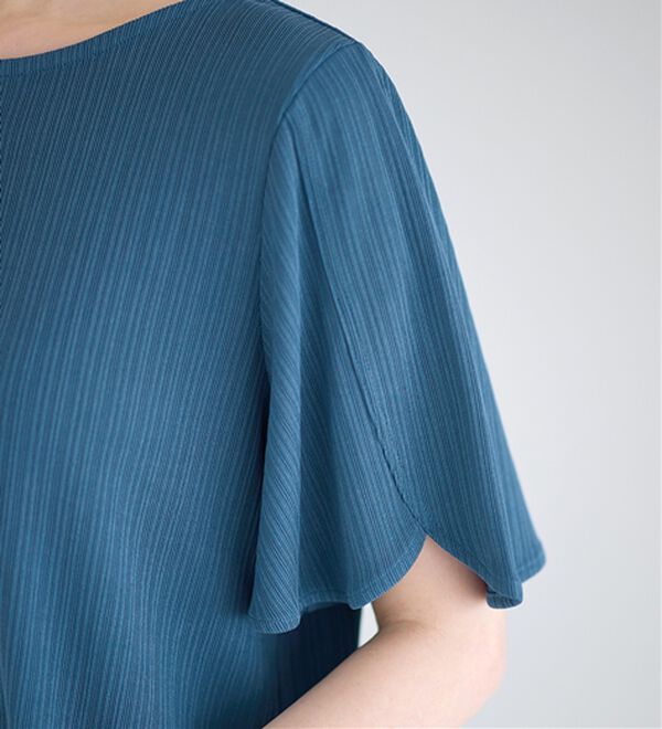 alotta（アロッタ）の「【4つの機能付】ひんやりチューリップ袖ブラウスTシャツ（カットソー）」｜詳細画像