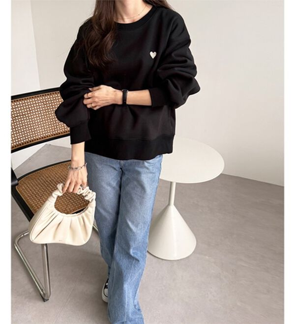 GeeRA（ジーラ）の「ロゴ＆ハート刺しゅう裏起毛スウェット（トレーナー・スウェット）」｜詳細画像