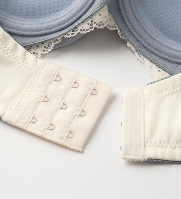 YU'NOW（ユナウ）の「＜２ＷＡＹストラップ＞まる胸メイクのちゅるんブラ＆ショーツセット（ブラジャー＆ショーツセット）」｜詳細画像