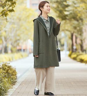 極美品◎レオナール キルティングロングコート ショールカラー 中綿 花柄 紺 F 中綿キルティング裏地ロングコート（ ジャケット・アウター