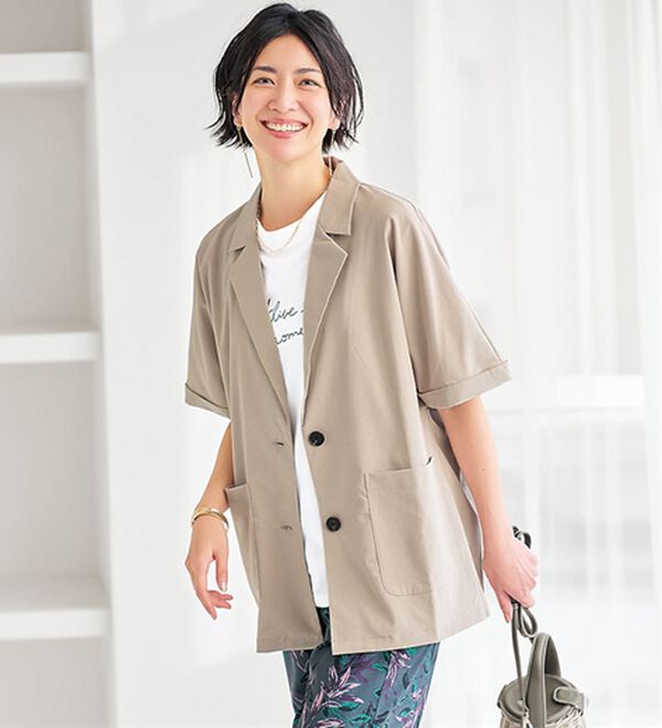 BELLUNA（ベルーナ）の「サラリ快適！ビンテージ調素材半袖テーラードジャケット（テーラードジャケット）」｜グレージュ