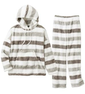 YU'NOW（ユナウ）の「ふんわりモコボアフリースパーカー＆パンツセット（パジャマ・ルームウェア）」｜グレーボーダー
