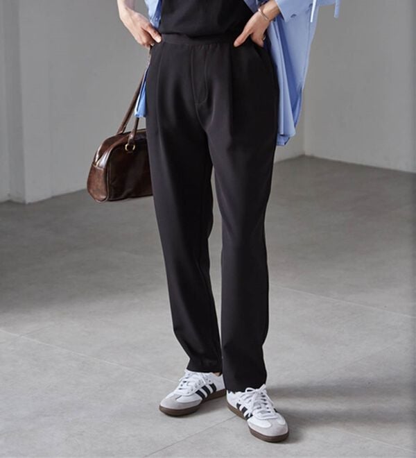 RANAN（ラナン）の「【選べる股下】美脚シルエットタックパンツ（股下６１・６５ｃｍ）（フルレングスパンツ）」｜詳細画像