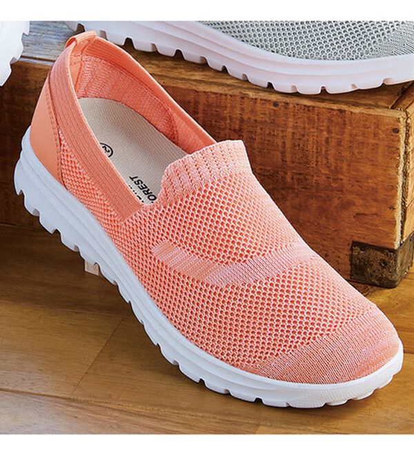 BELLUNA（ベルーナ）の「＜スカンジナビアン　フォレスト＞軽量ニットスニーカー（スニーカー）」｜ピンク