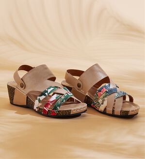 BELLUNA（ベルーナ）の「【３Ｅ／４Ｅ選べる】フットベットウェッジサンダル（サンダル・ミュール）」｜ベージュ花柄