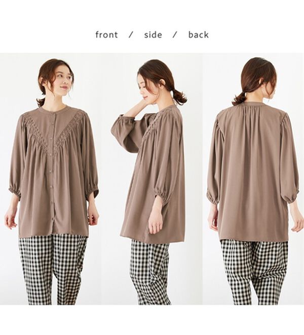 Viola e Viola（ヴィオラ エ ヴィオラ）の「Ｖ切替ピンタックアレンジブラウス（ブラウス）」｜詳細画像