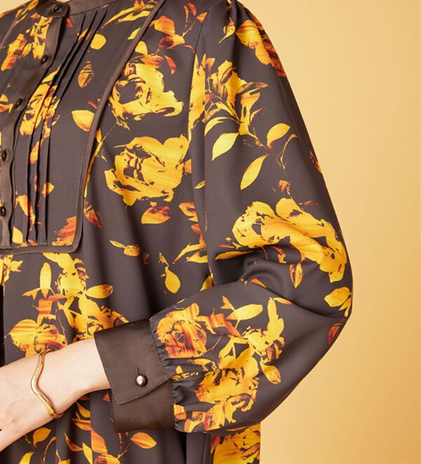 BELLUNA（ベルーナ）の「ビンテージ柄ピンタック使いワンピース（その他ワンピース）」｜詳細画像