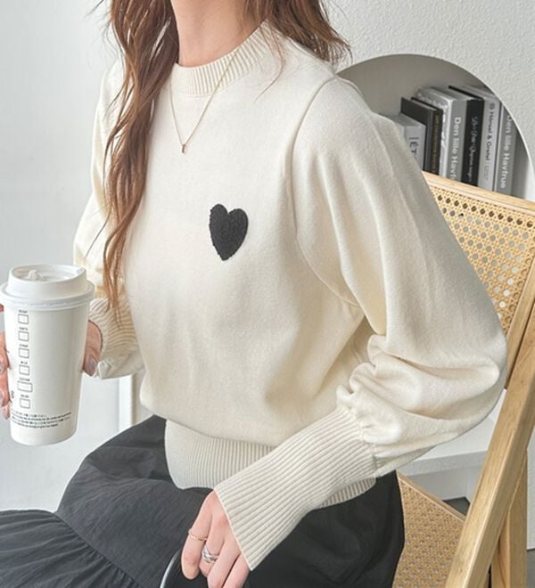 GeeRA（ジーラ）の「ハート刺繍ボリューム袖ニット（ニット・セーター）」｜詳細画像