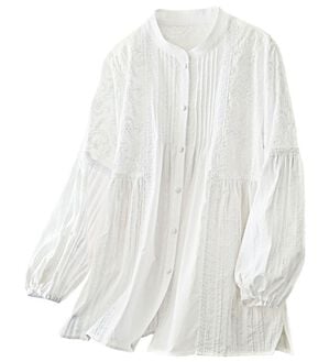 VINNO（ヴィノ）の「刺しゅうデザインピンタックブラウス（ブラウス）」｜オフホワイト